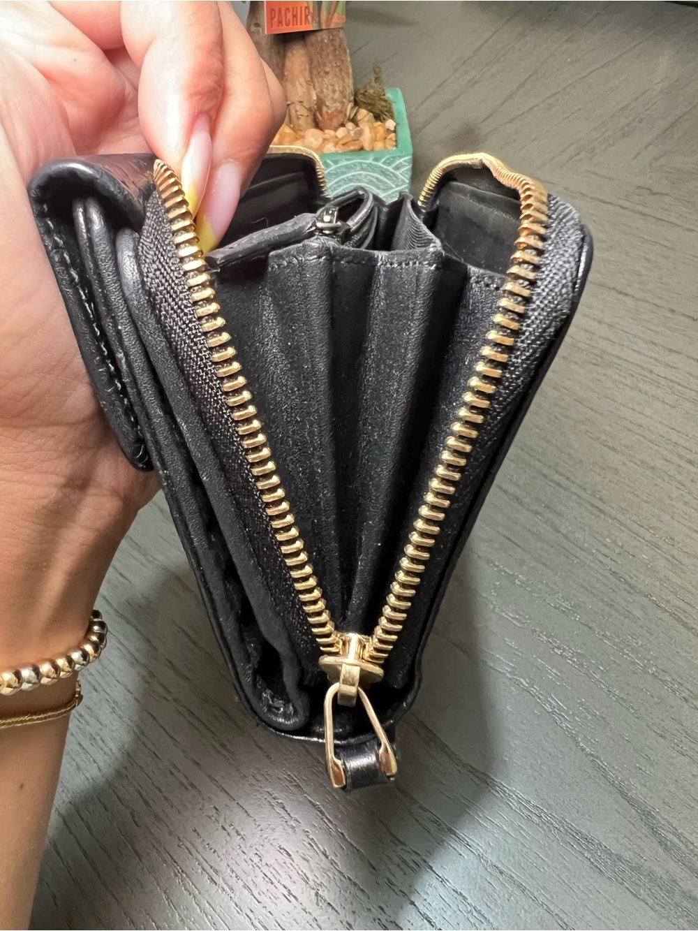 Gucci Black Leather Microguccissima Flap Continental Wallet- With Authentication - Picture 10 of 16